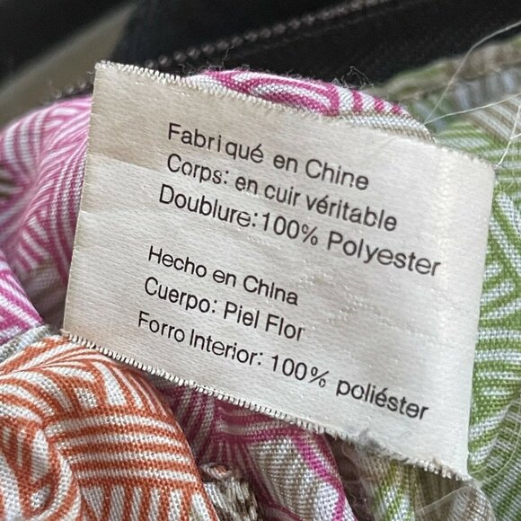 The Sak Black Genuine Leather Crossbody Bag With Multi-Color Interior Lining & Z - Picture 8 of 12